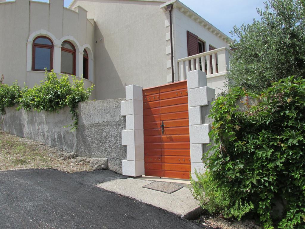 Tower Suites Korcula מראה חיצוני תמונה
